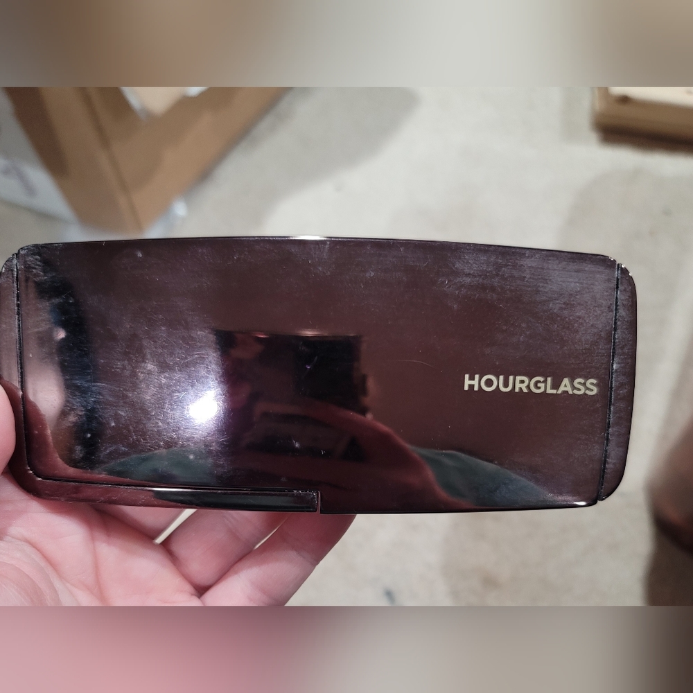 Hourglass Ambient Lighting Palette- Volume 1